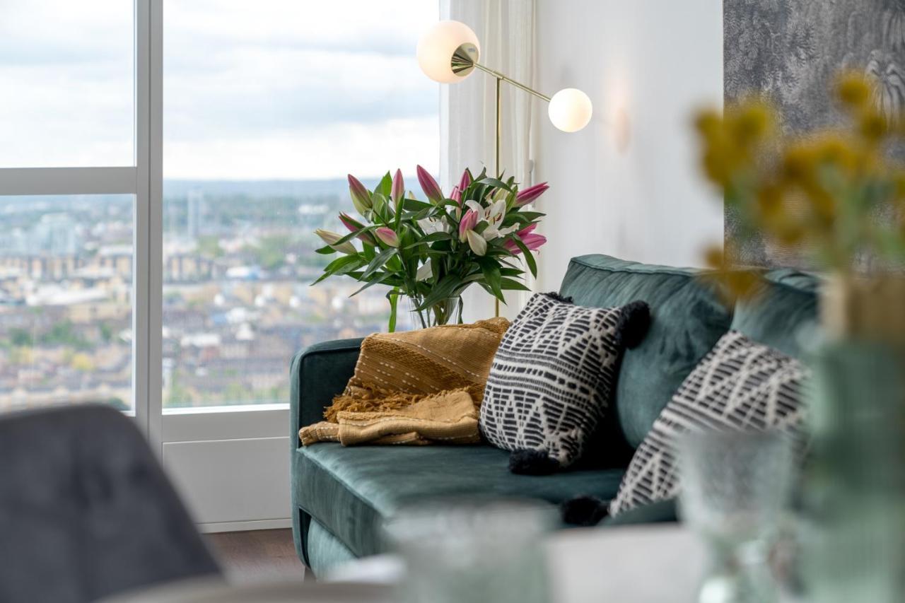 Luxurious Spacious 2Bed Suites Skyline River Views By Canary Wharf Лондон Екстериор снимка