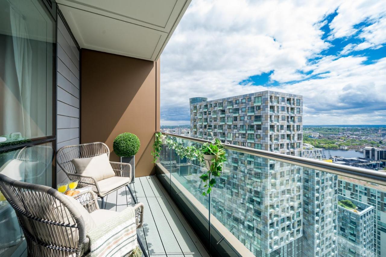 Luxurious Spacious 2Bed Suites Skyline River Views By Canary Wharf Лондон Екстериор снимка