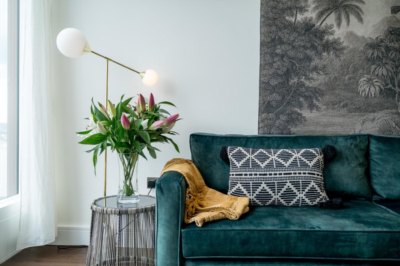Luxurious Spacious 2Bed Suites Skyline River Views By Canary Wharf Лондон Екстериор снимка